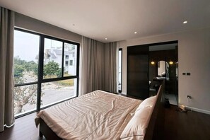 Room - Chips Cozy Crib (Hanoi)