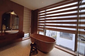 Exterior - Chips Cozy Crib (Hanoi)