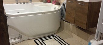 Getaway & wellness accommodation Massage Jacuzzi Sauna