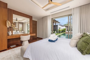 Villa Signature, 4 chambres, piscine privée, vue sur la piscine | Coffre-fort, fer et planche à repasser, lit de bébé (supplément)