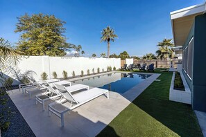 Pool - *The Palm* Heated Pool Old Town Scottsdale (Scottsdale)