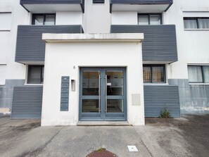 Exterior detail - Atlantic Central Apartment (Ponta Delgada)