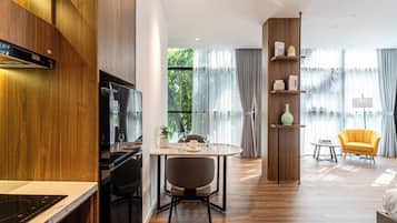 Seprai premium, tempat tidur Select Comfort, dan didekorasi berbeda-beda