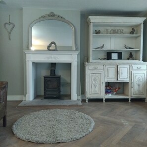 Interior - Cosy Romantic Cottage with Parking a short drive from the North Lakes & Pennines (Penrith)