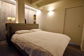 Free WiFi, bed sheets - Brenta Alta Central Lux Apartment MhD (Madonna di Campiglio)