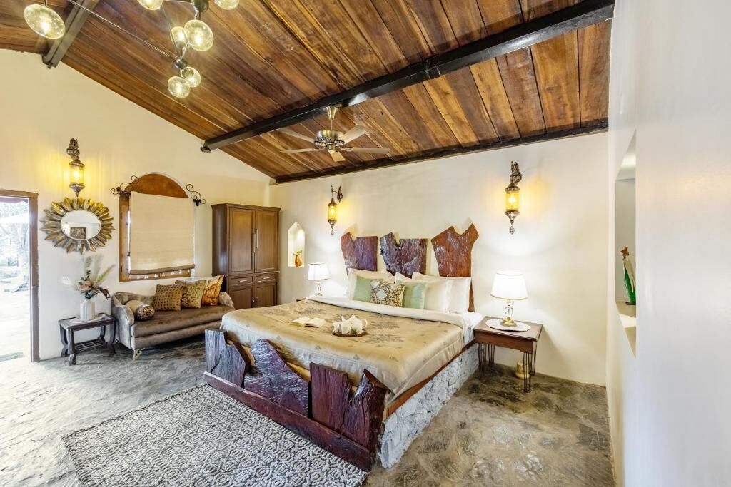 Superior Cottage, Courtyard View