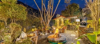 ELIVAAS Zephyr Luxury cottages