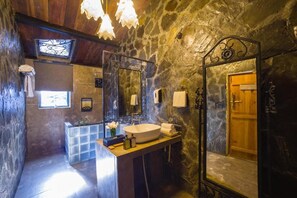 Superior Cottage, Courtyard View | Bathroom - ELIVAAS Zephyr Luxury cottages (Dawla)