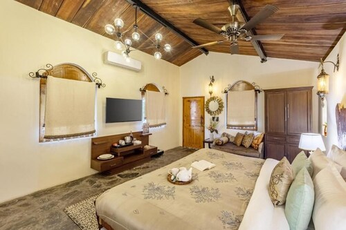 ELIVAAS Zephyr Luxury cottages