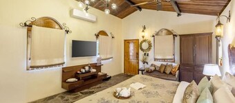 ELIVAAS Zephyr Luxury cottages