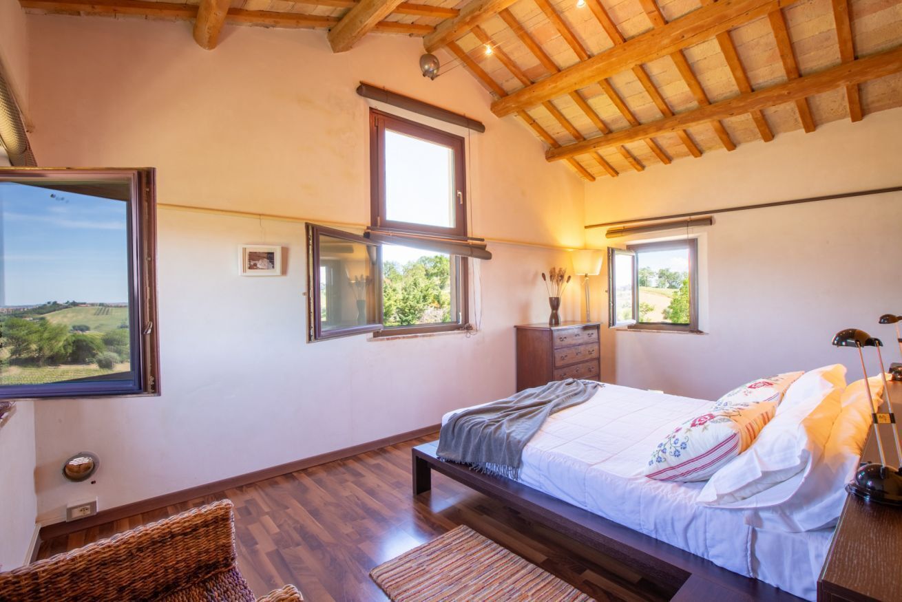 3 dormitorios, tabla de planchar con plancha, wifi gratis y ropa de cama