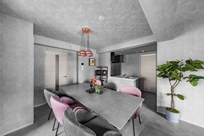 Dining - BLUE FOREST 203 (Sapporo)