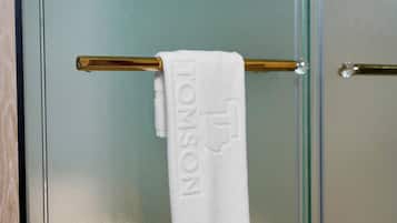 Standard Room | Bathroom amenities
