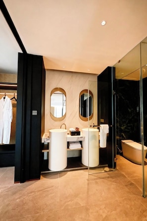 Bathroom - TOMSON HOTEL RIVIERA 3 (Abidjan)