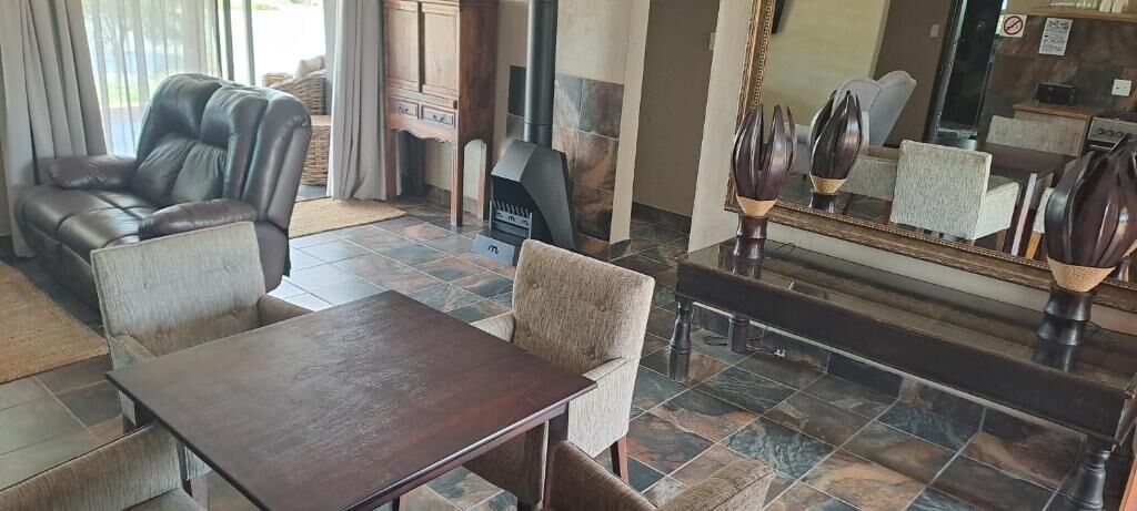 Casa Standard, patio, vista lago | Interni