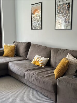 Apartment, Garden View | Living area - Luxury 3BR Escape - Pools and Gardens (Qala)