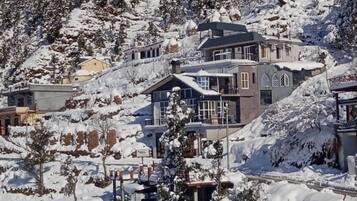 Deluxe Room, Mountain View | Exterior