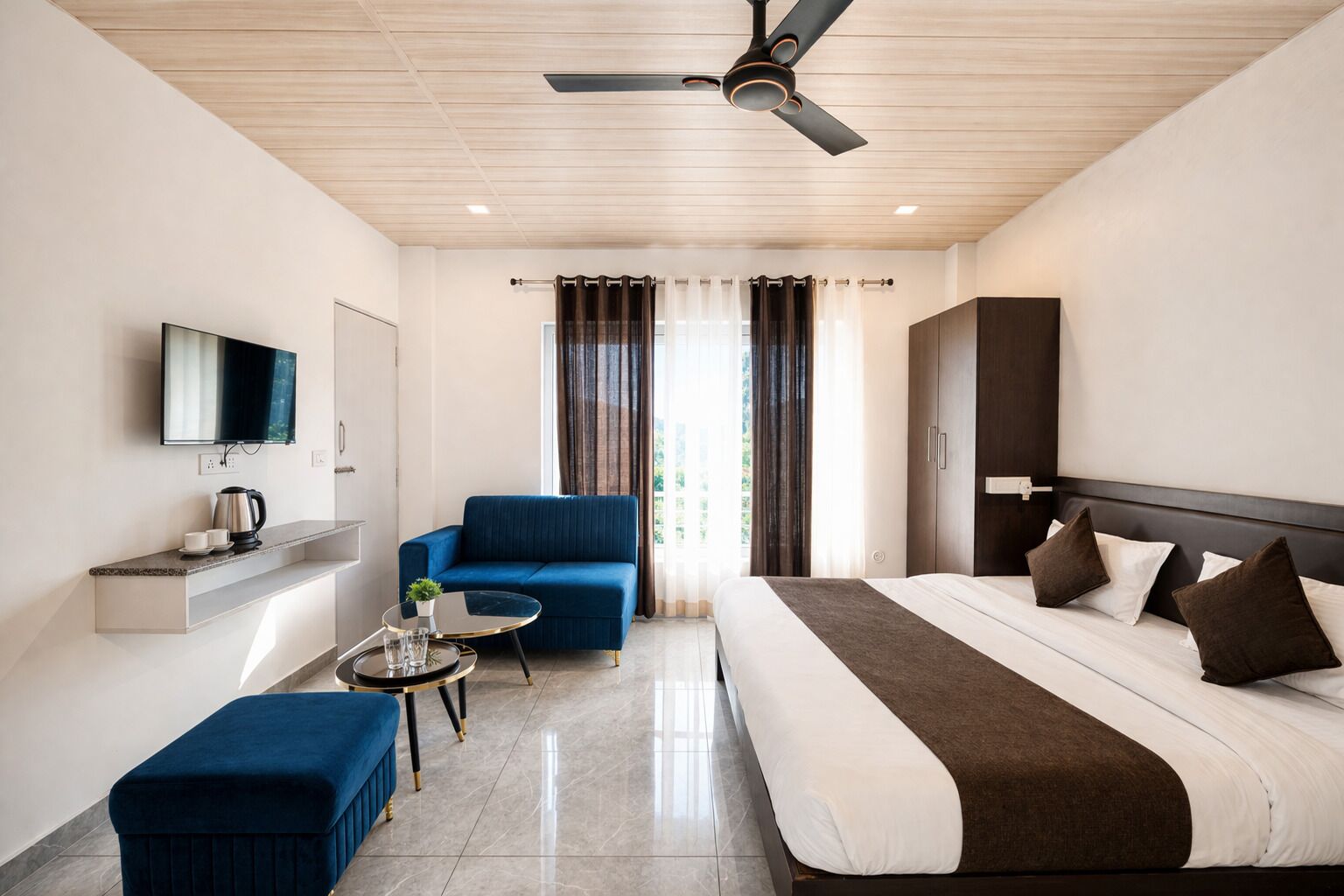 Family Quadruple Room, Valley View