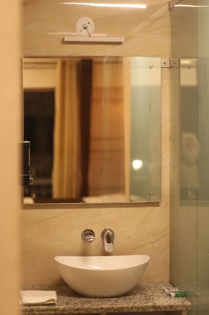 Bathroom - Four Farms-Best Resort near Nainital (Nainital)