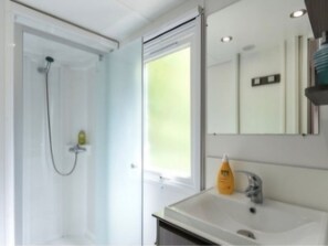 Bathroom - Mobile home, AC, pets welcome - 6 guests (Saint-Cyprien)