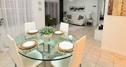 Serene 2-bedroom apartment with AC in charming Brandon