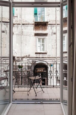 Dobbeltværelse - balkon - byudsigt | Interiør