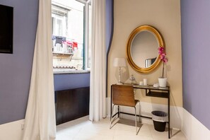 Comfort Double Room, Balcony, City View | Interior - tresette toledo (Naples)