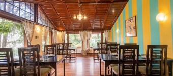 Alaya Stays The Hive Cottage