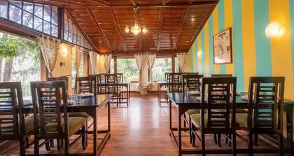 Alaya Stays The Hive Cottage