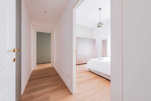 1 slaapkamer, een strijkplank/strijkijzer, internet, beddengoed