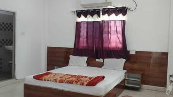 Deluxe Room, Balcony | WiFi (free)