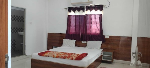 Deluxe Room, Balcony - Hotel & Bothgaya Waterpark (Sujata)