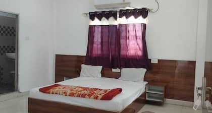 Hotel & Bothgaya Waterpark