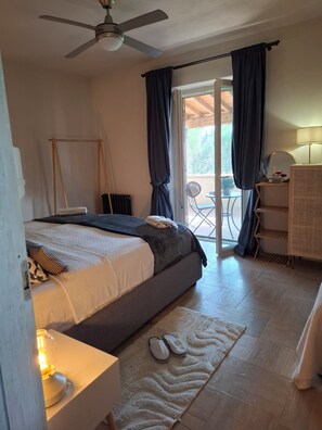 Bügeleisen/Bügelbrett, WLAN, Bettwäsche