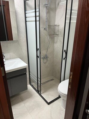 Bathroom - Antalya Marina Hostel (Antalya)