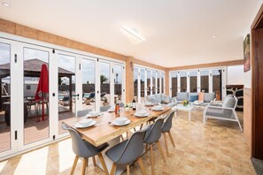Dining - Villa Marisol with air con and private heated pool (Playa Blanca)
