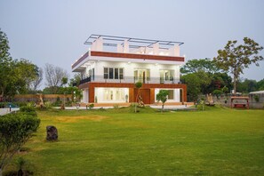 Exterior - ELIVAAS 3 BHK Amber Villa With Pvt Pool (Khori Jamalpur)