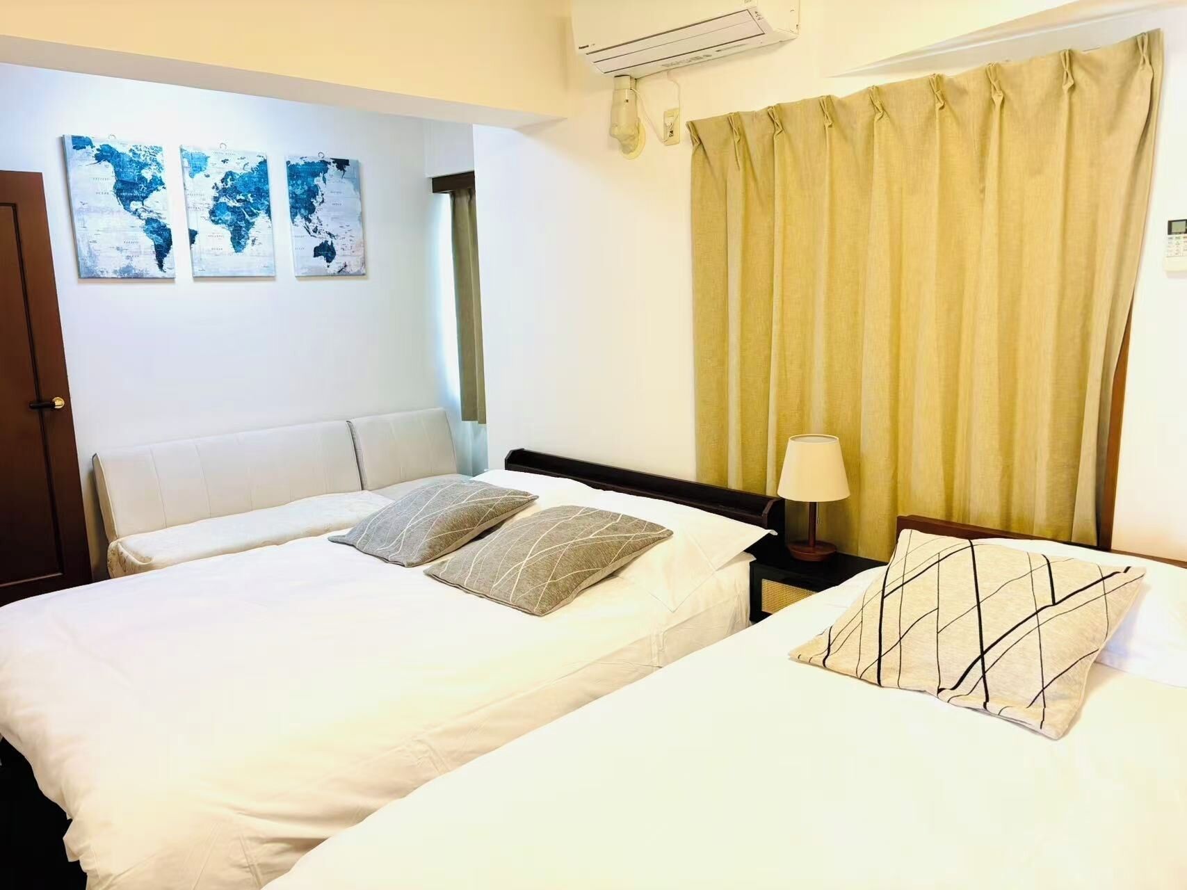 2 bedrooms, desk, WiFi (free), bed sheets