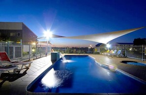 Pool - Bright 2BDR Apt with Pool Access Williamstown (Williamstown)