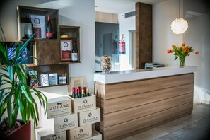 Lobby - Imola Udvarhaz Dessert Hotel (Eger)