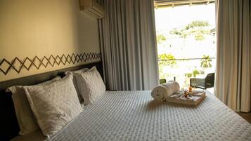 Luxury Double Room, Balcony, City View