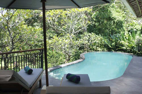 Babakan Hill Villas