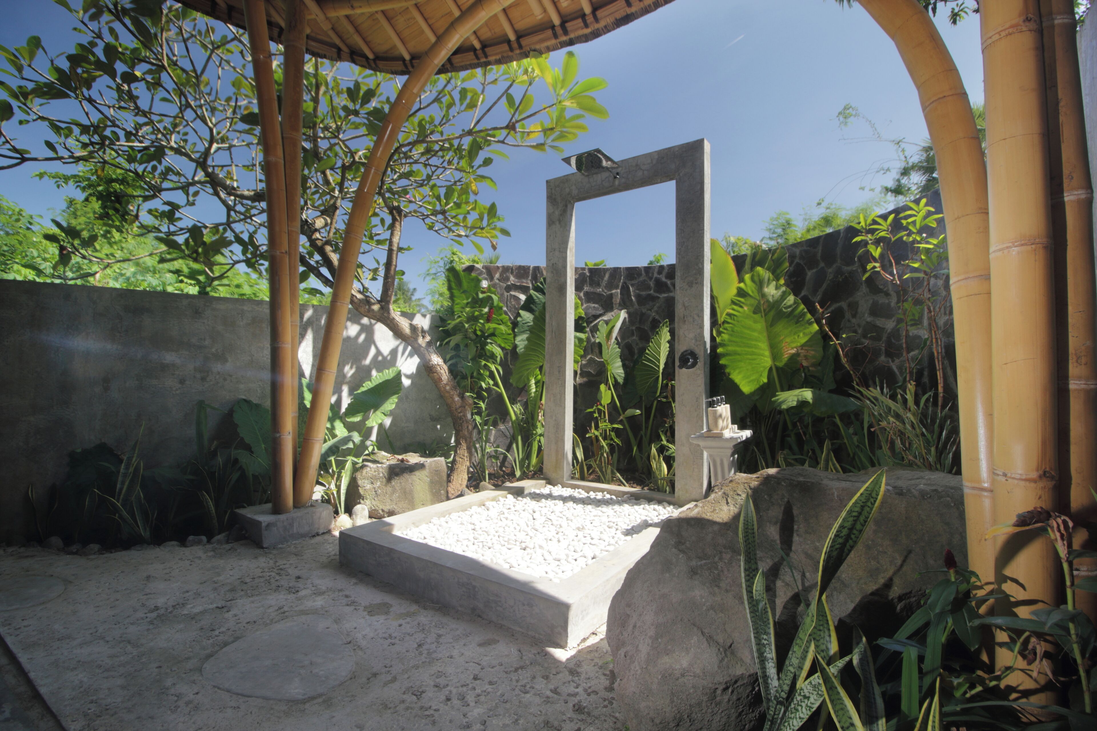 Deluxe Villa | Property grounds