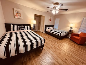 Room - Fabulous 5-bedroom estate with AC in charming Round Rock (Round Rock)