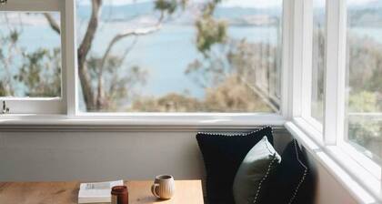 Derwent River Holiday Home - Minutes to Hobart