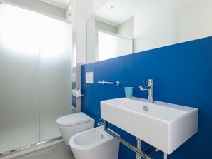 Apartment, 1 Bedroom, Balcony, Ocean View | Bathroom - Colorful Property in Lignano Sabbiadoro (Lignano Sabbiadoro)