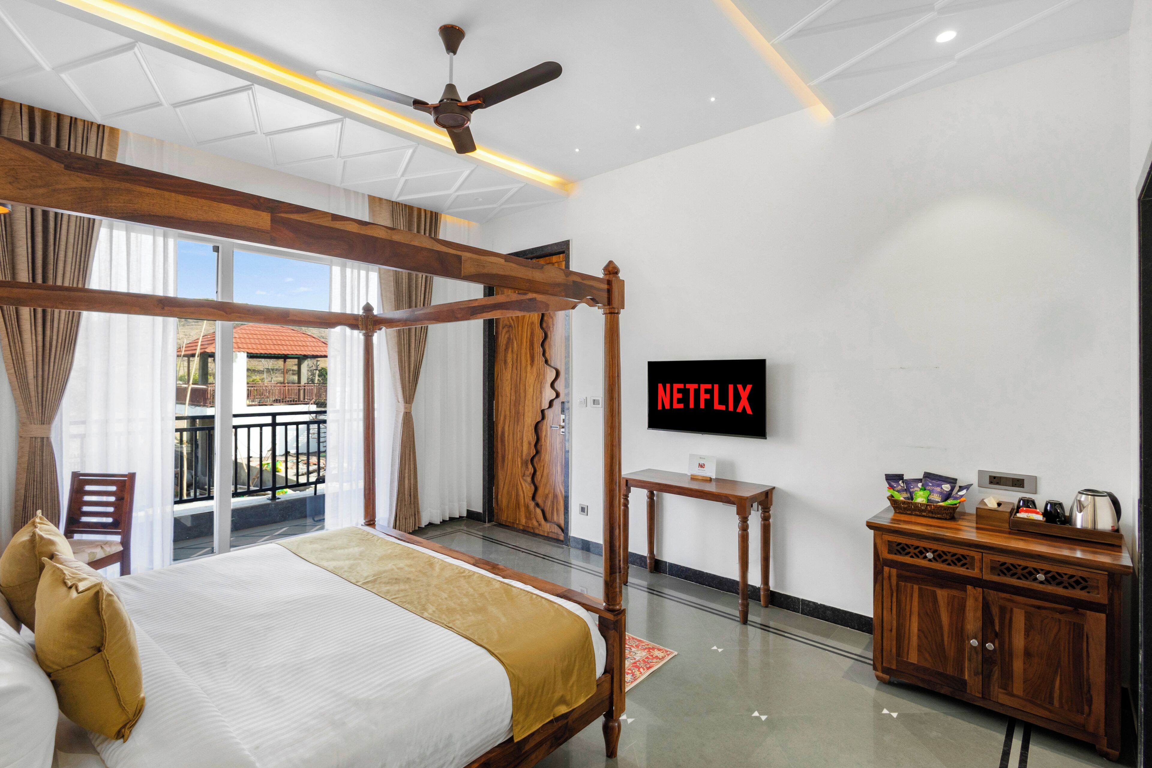 Suite Deluks, pemandangan sungai | Setrika/meja setrika dan Wi-Fi gratis