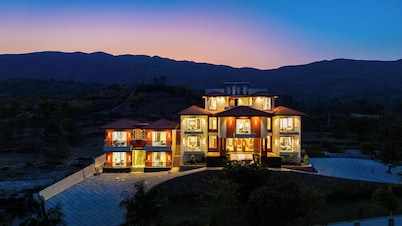 ELIVAAS Terra Cove 6 BHK Retreat with Pvt Pool