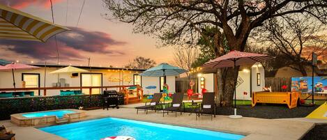 Outdoor pool, a heated pool