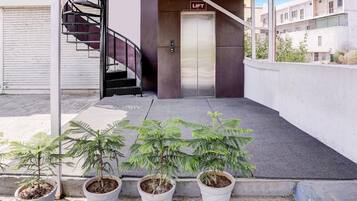 Rumah | Resepsionis